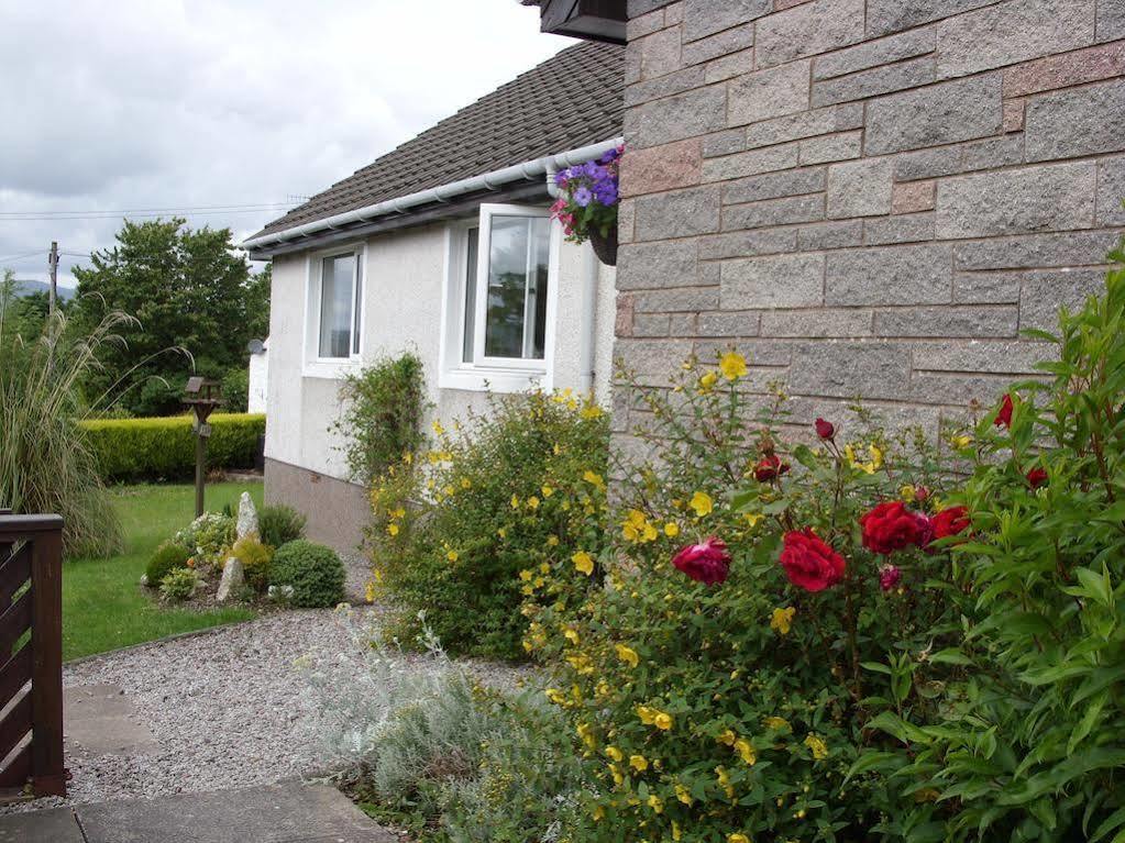 Brookford B&B Dalry  외부 사진