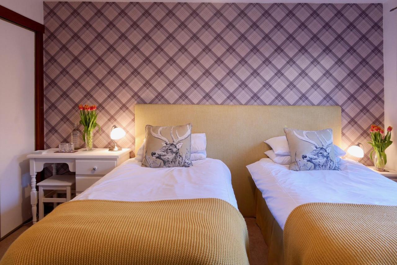 Brookford B&B Dalry  외부 사진